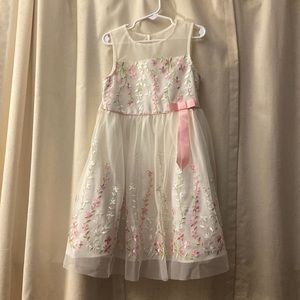 LIKE NEW ivory and floral embroidered tulle party dress